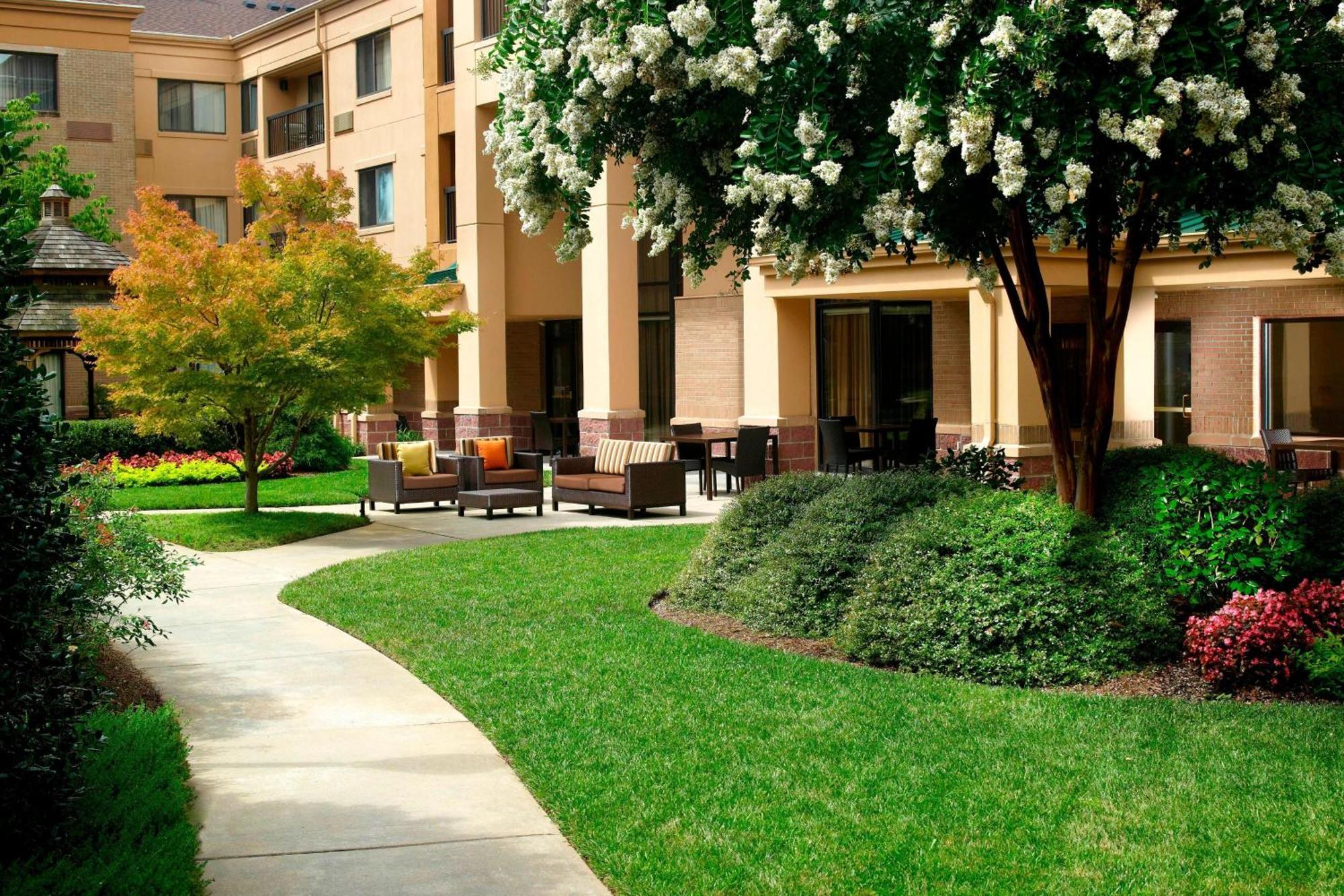 Hotel Courtyard By Marriott Atlanta Alpharetta Zewnętrze zdjęcie